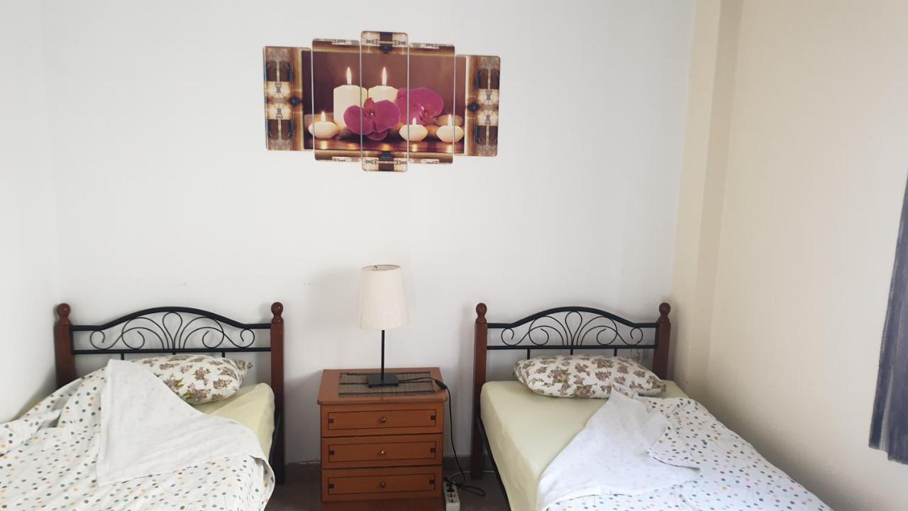 Gouris Appartements Nea Kallikrateia Bagian luar foto